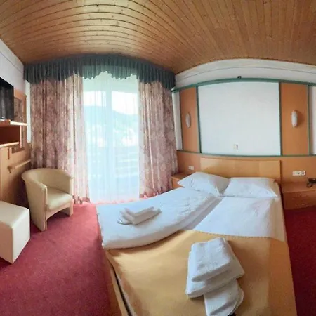 Hotel Paradiesquelle Smart Puchberg am Schneeberg
